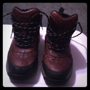 Boys boots